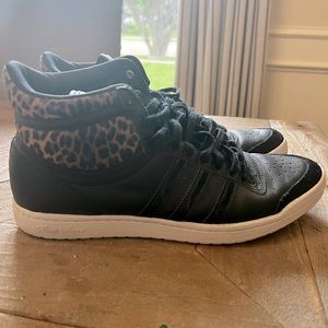 Woman’s Adidas High Tops size 10